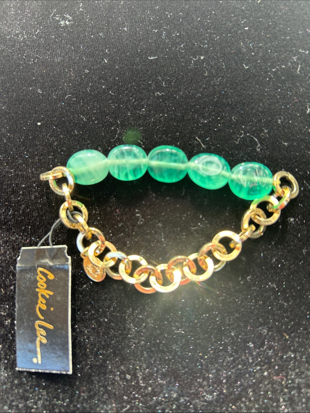 NWT Cookie Lee Emerald Bead and Gold Link Bracelet
